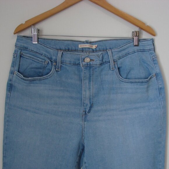 Levi's High Rise Straight Crop Jeans Light Wash Size 34 - Picture 2 of 13